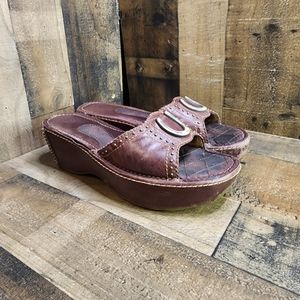 Ariat Casey Womens Size 10 B Leather Slip-on Wedge Horseshoe Sandals Brown